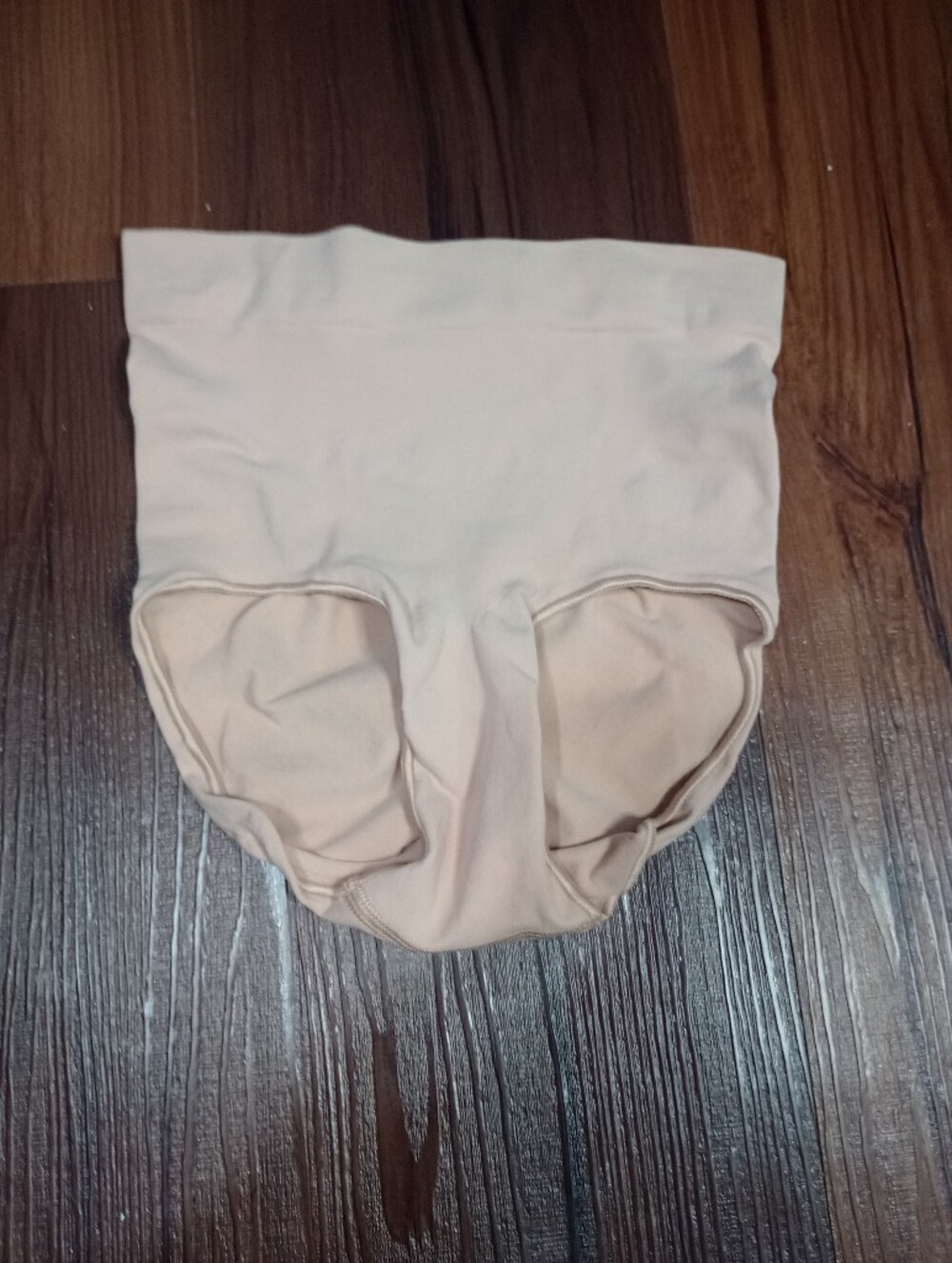 Skims Briefs Shapewear